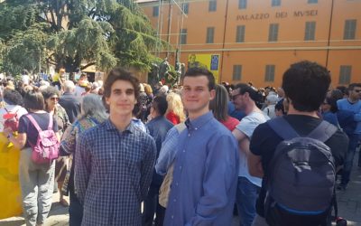 Gli studenti del Viaggio della Memoria alla cerimonia del 25 aprile a Reggio Emilia
