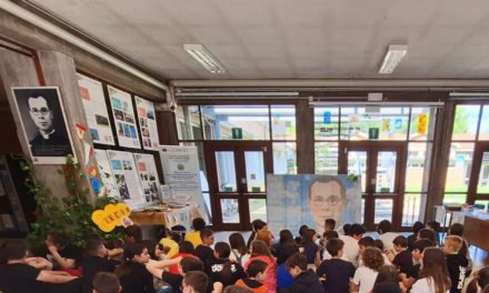 “Siamo noi Don Pasquino”: la scuola media di Rivalta ricorda il prete partigiano