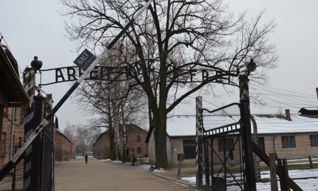 Viaggio della Memoria 2025 a Auschwitz/Birkenau: ultimi posti disponibili per cittadini adulti